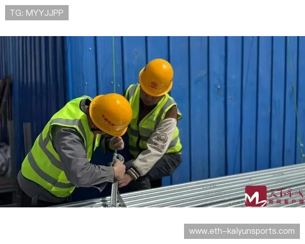 工人大风天高空作业“漂浮”全程曝光